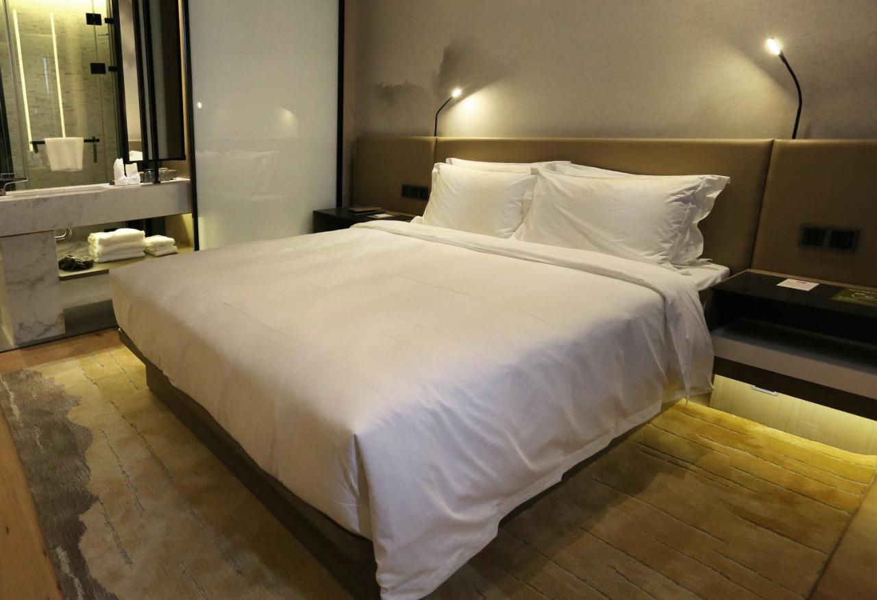 Novotel Deqing Exterior photo